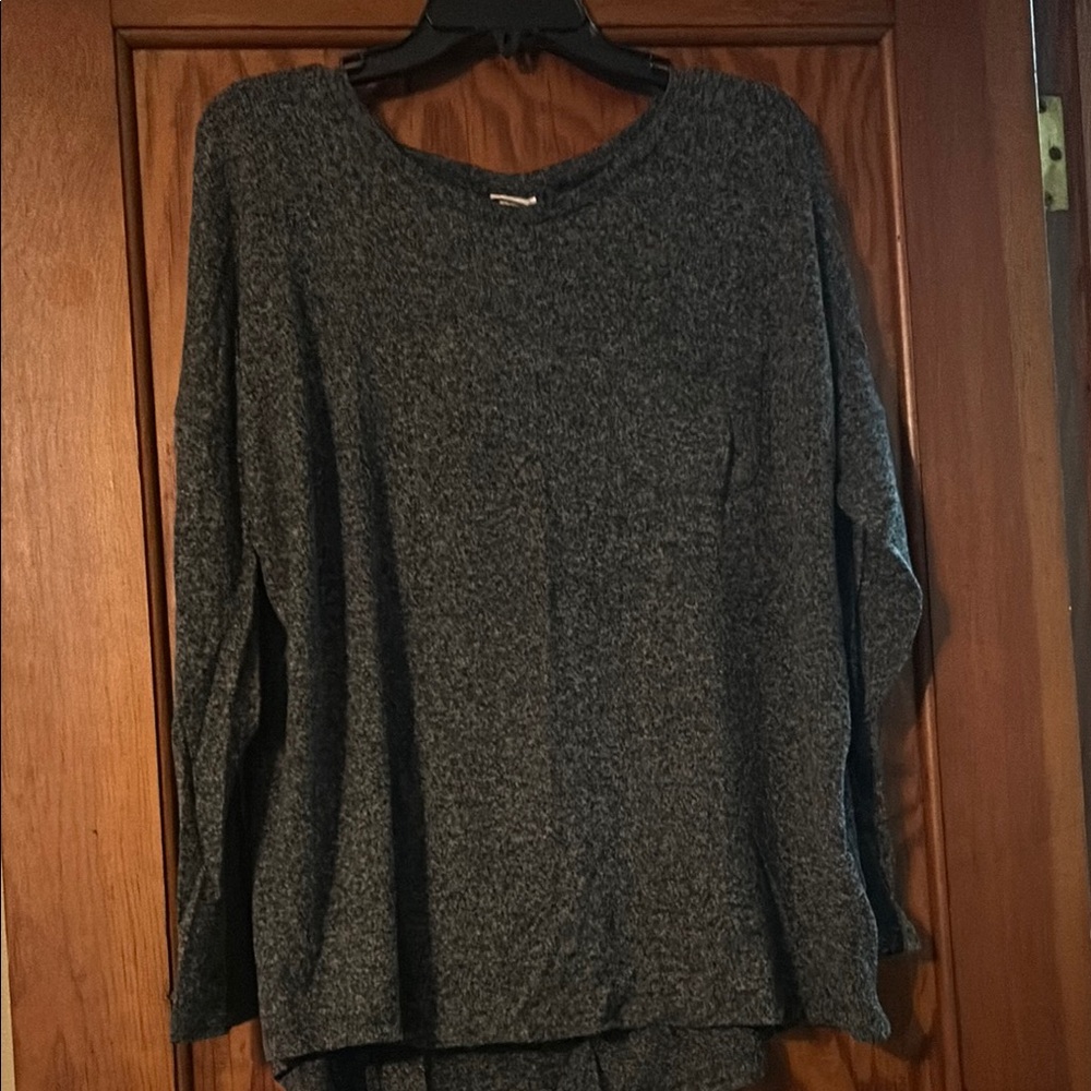 Cozy Gray Long Sleeve Sweater